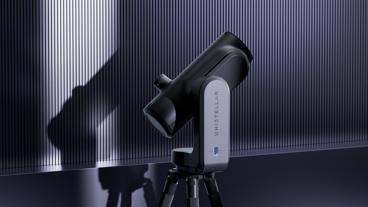 The Odyssey Pro features a Nikon eyepiece for "breathtaking observation quality"