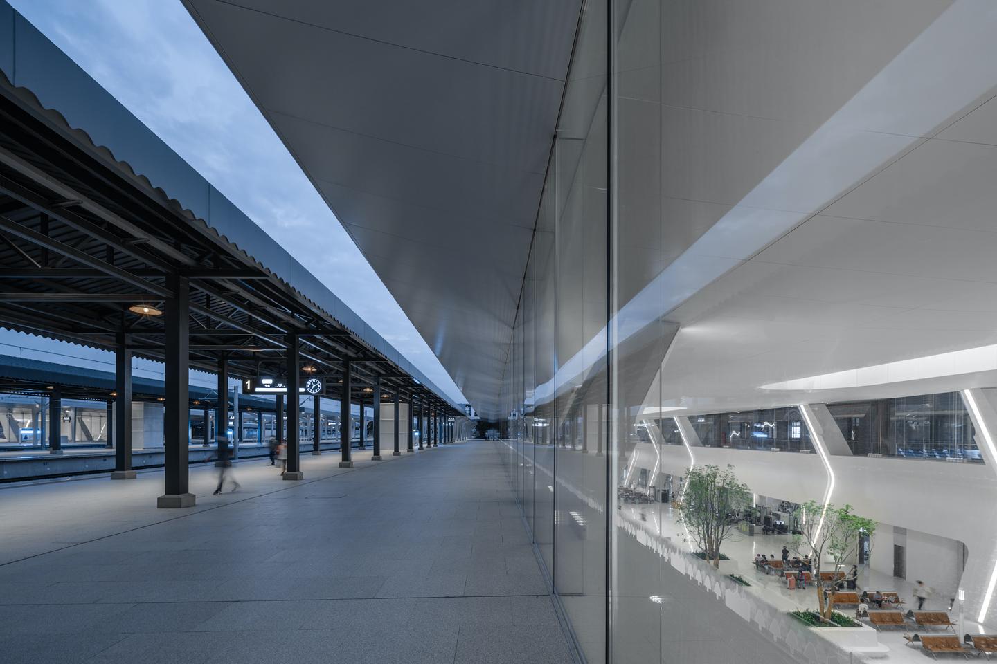Jiaxing Train Station is expected to host 5.28 million passengers per year