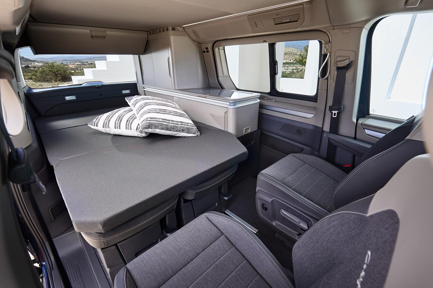 Volkswagen California Ocean - the flagship of the family