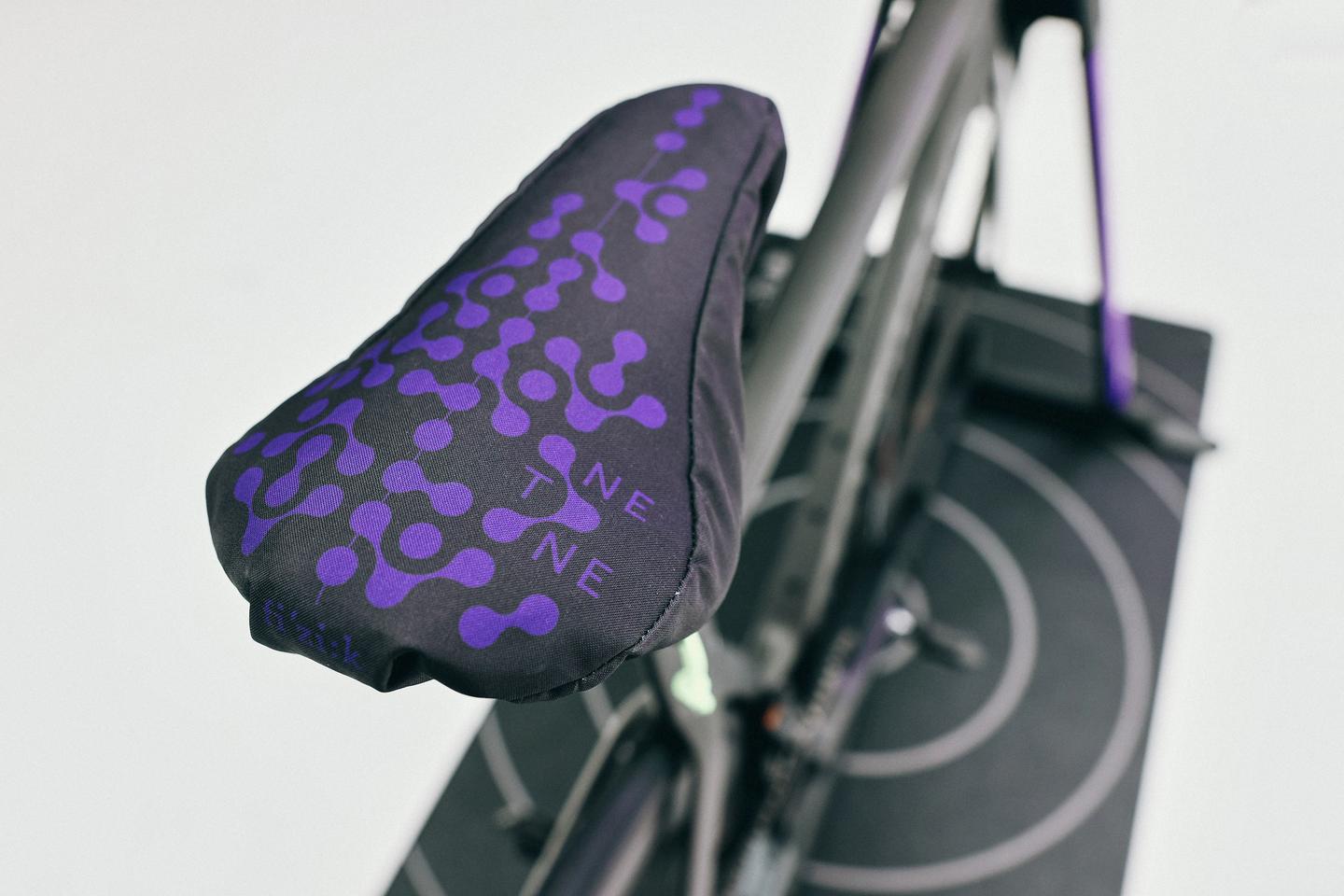 The One-to-One pressure-sensing saddle cover