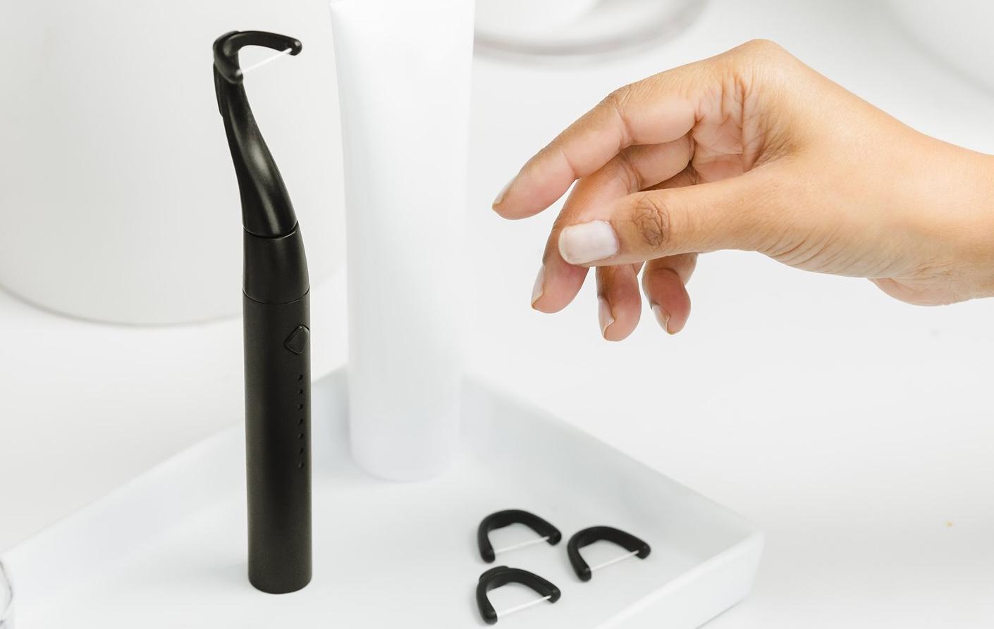 Refill heads are available via a subscription service, priced at $15 for a pack of 90