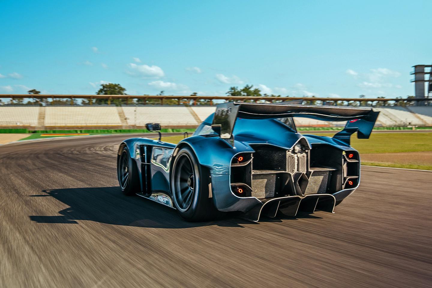 McMurtry Automotive's Speirling Pure looks like an Imperial Cruiser from the rear
