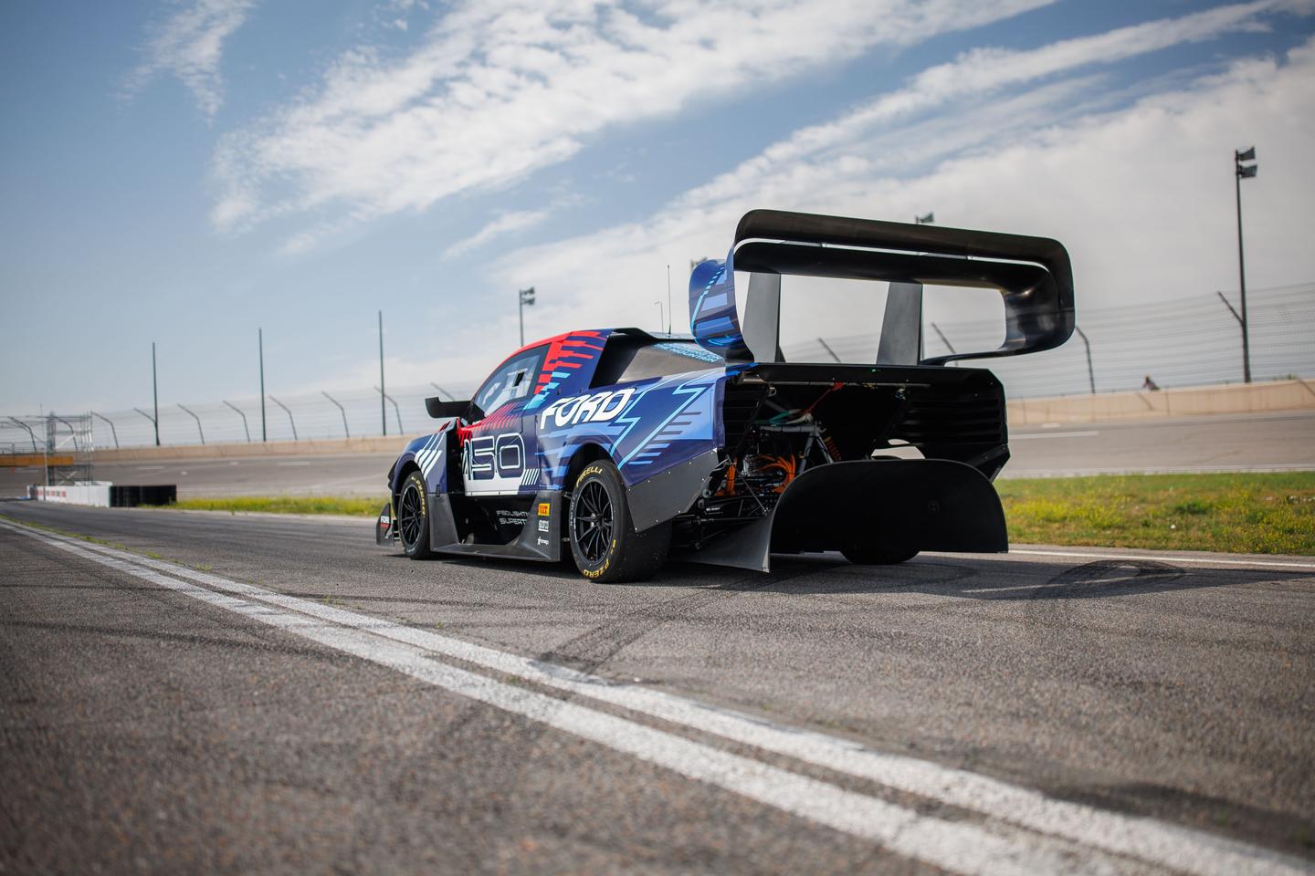 The "advanced aerodynamics" of the F-150 Lightning SuperTruck demonstrator are reported capable of generating 6,000 pounds of downforce at 150 mph