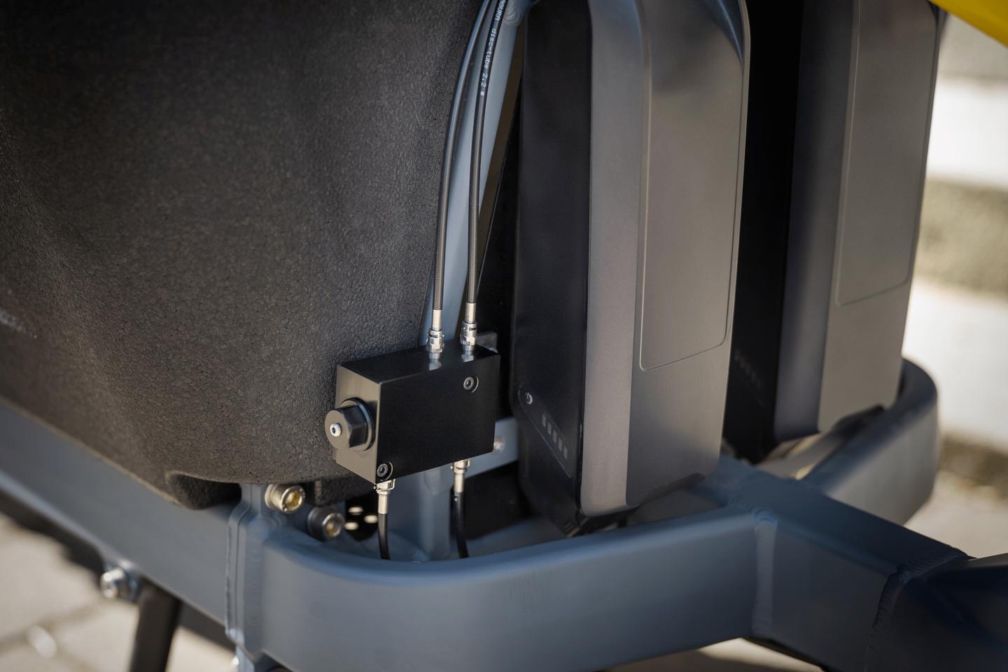 The IBS unit sits behind the cargo compartment on the Ca Go FS