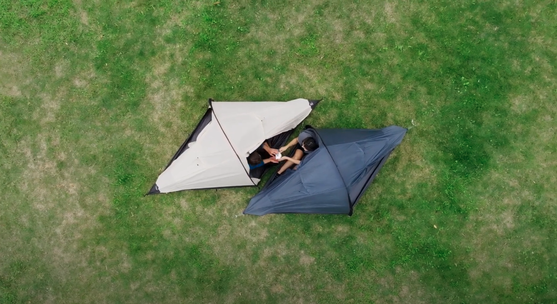 A good look at the Wind Anchore's semi-conical diamond-footprint shape