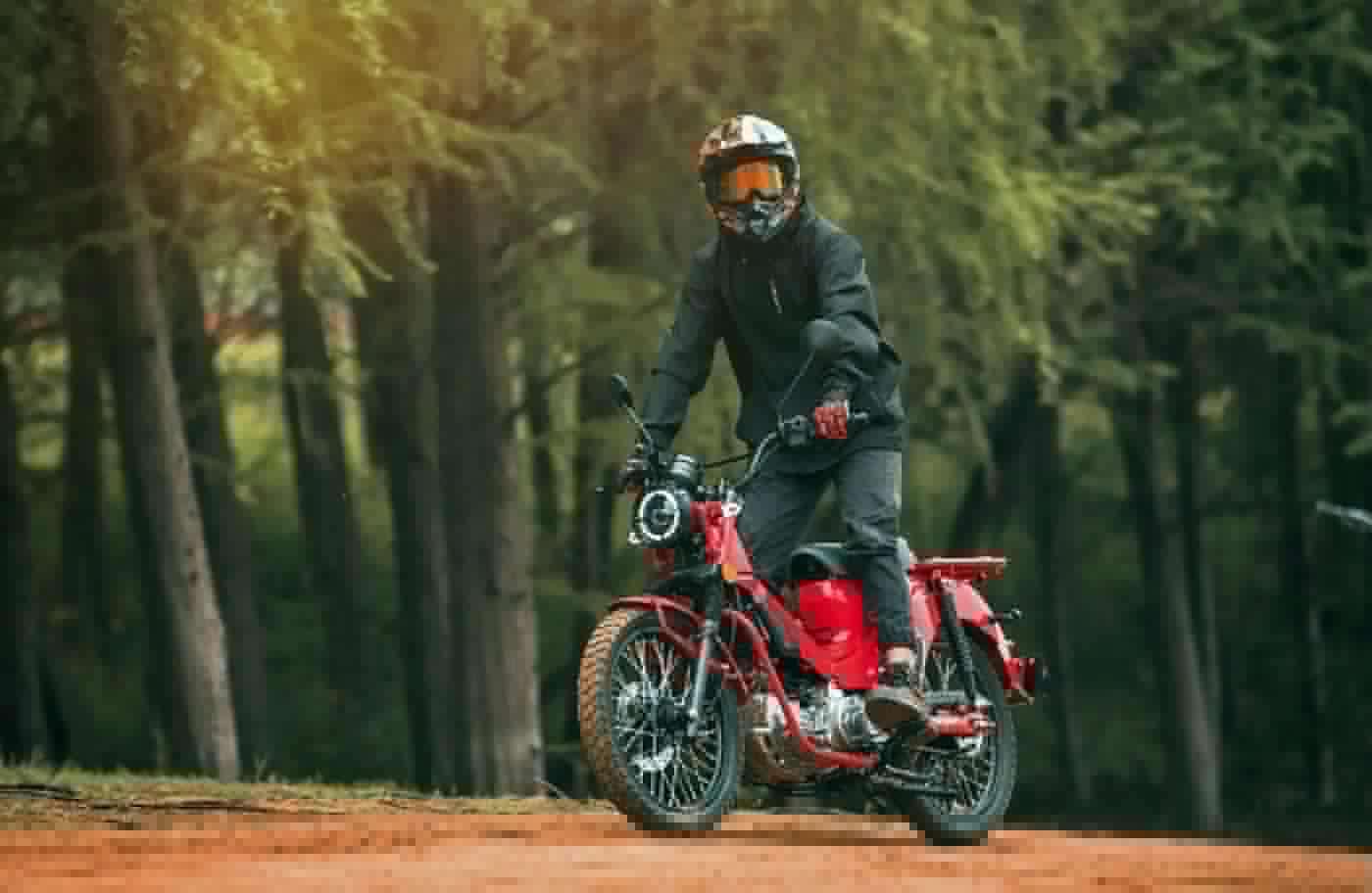 The CSC Wolf 125 comes in several colors, including red – or camo for a few bucks extra