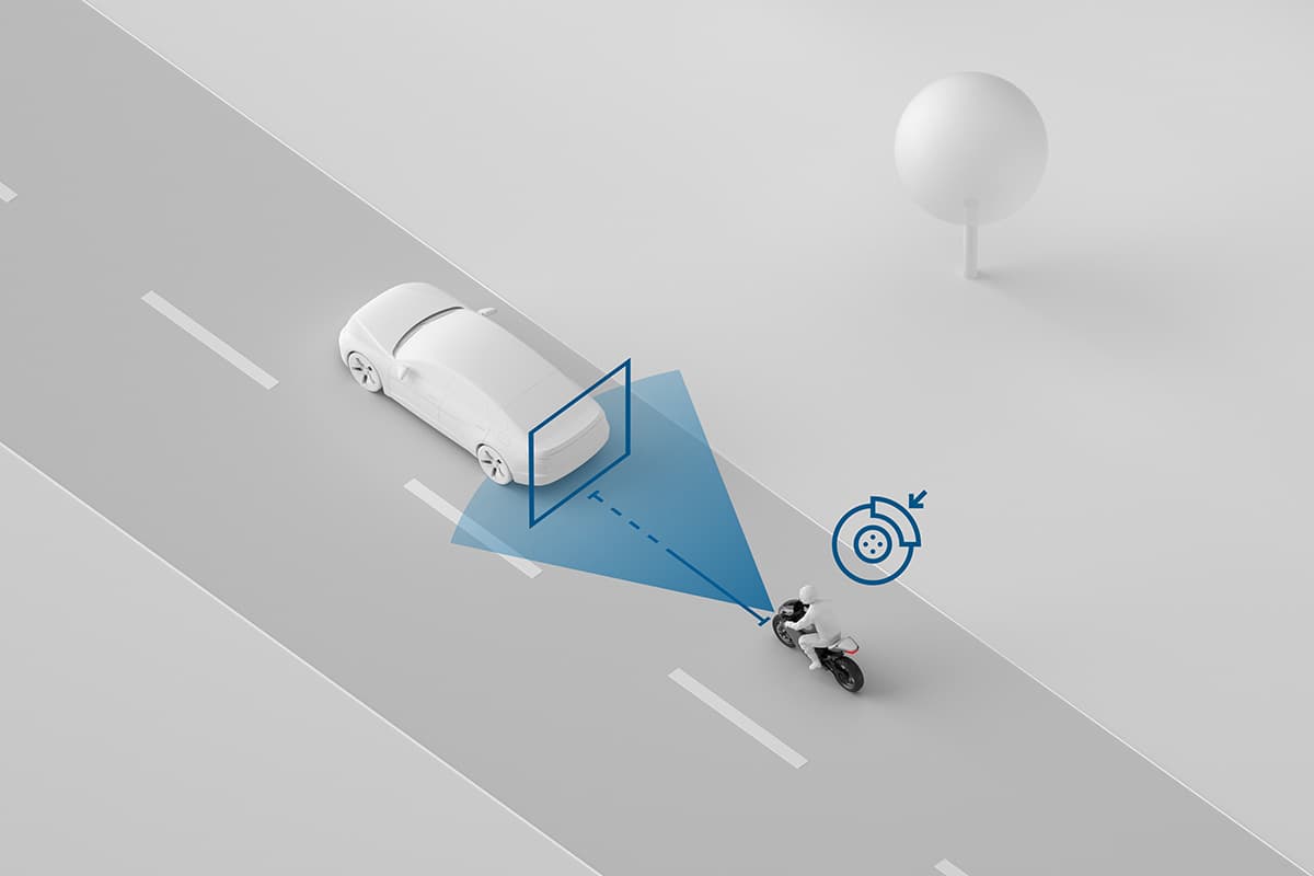 Riding distance assist prevents you from rear-ending a driver