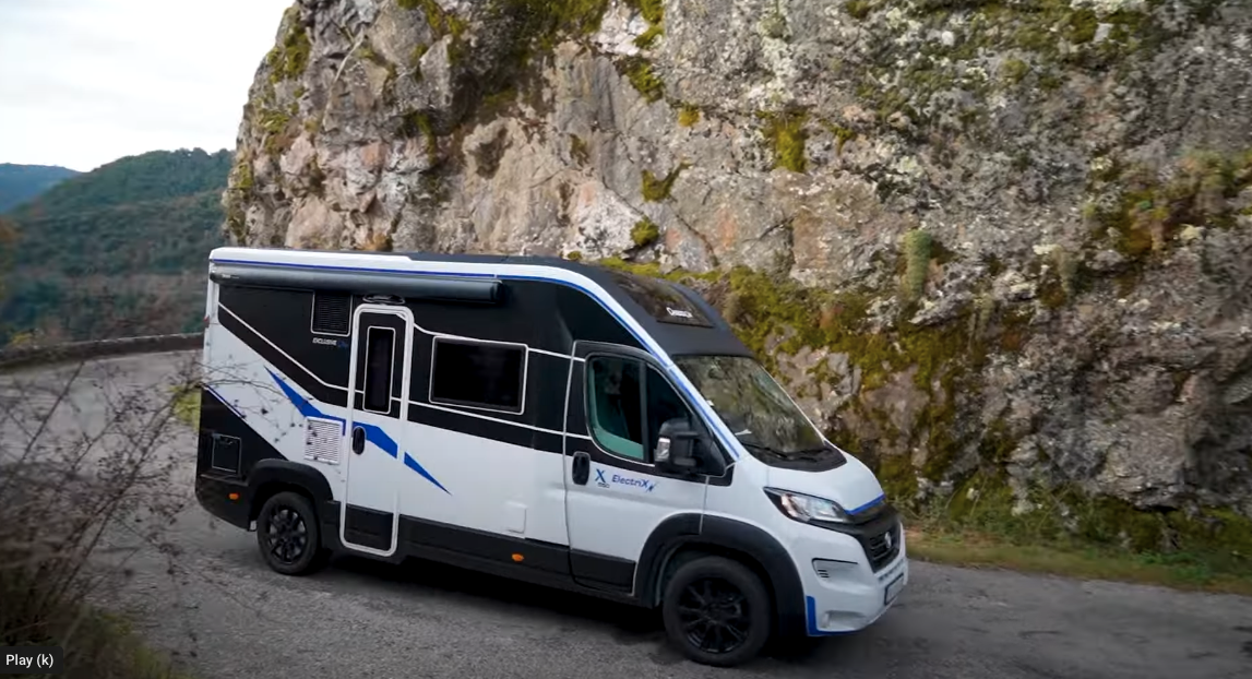 On the road, the Chausson and Challenger ElectriX can be driven with either pure diesel or pure electric power, selectable by the push of a button
