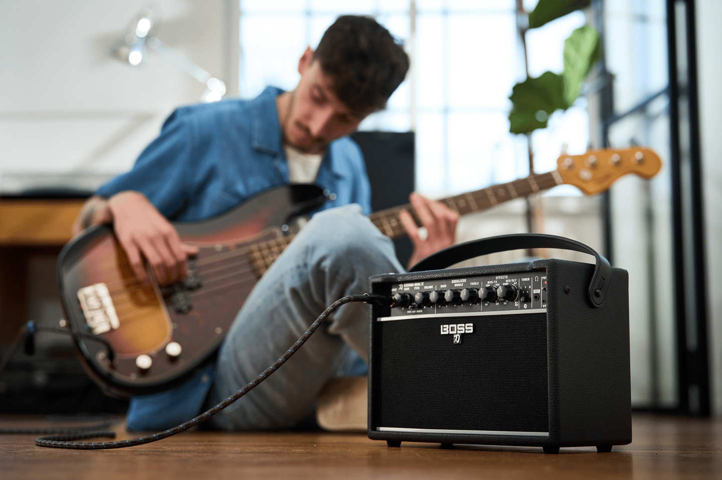 The Katana-Mini X is not just for guitarists, bass players and electric-acoustic pickers can also plug in