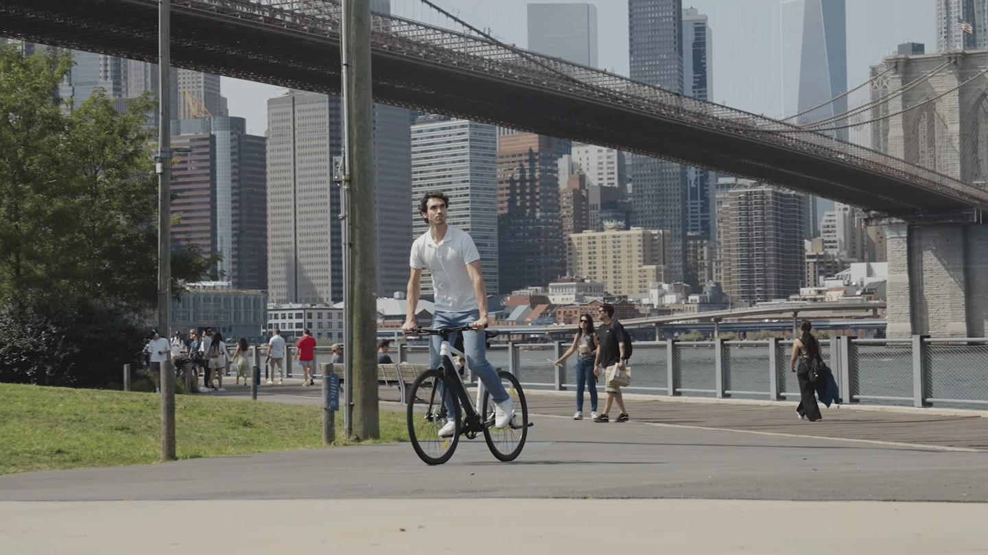 Kosmos promises a smooth, quiet and clean motor-assisted commute