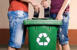 Where to Recycle Old Mobile Phones: 10 Top Locations & Programs