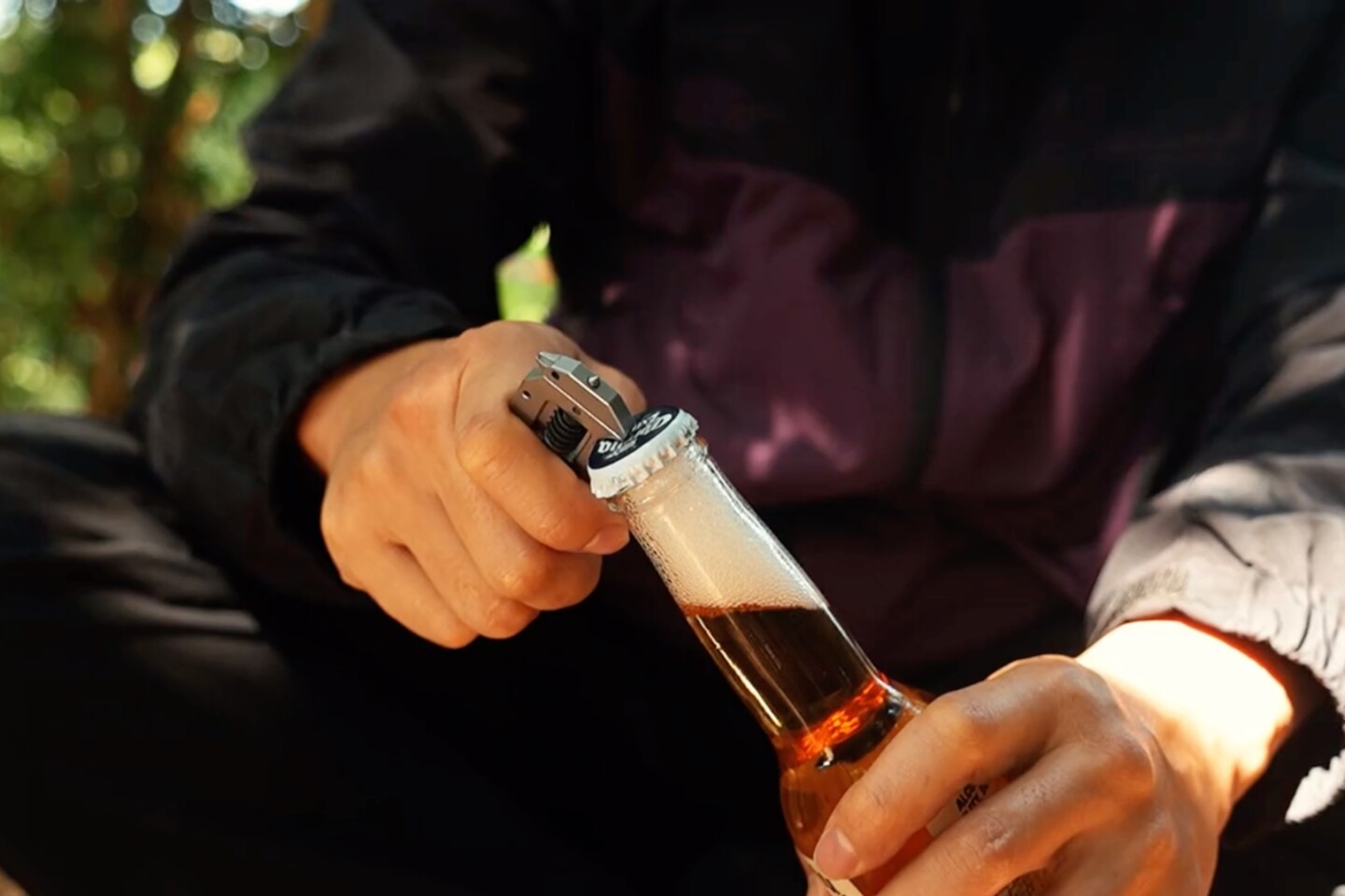 The Z3 in bottle-opening action