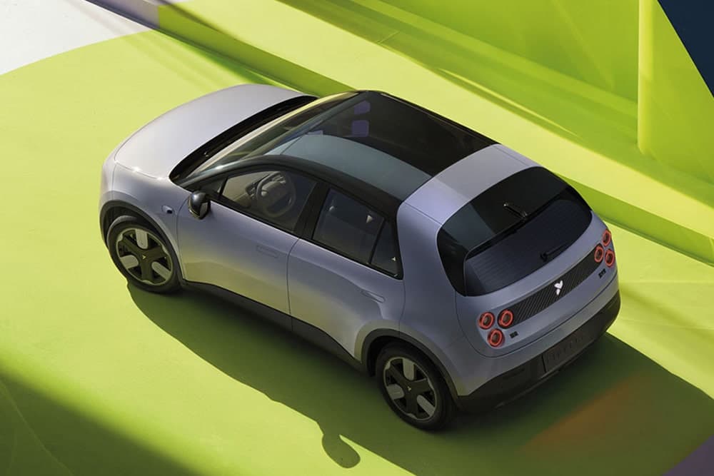 Firefly BEV has a glass roof and a frunk behind the engine that holds an additional 92 liters (24.3 gallons) of storage