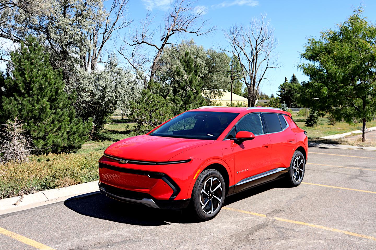 "Sleek" and "sporty" are words that fit the 2025 Chevrolet Equinox EV's styling