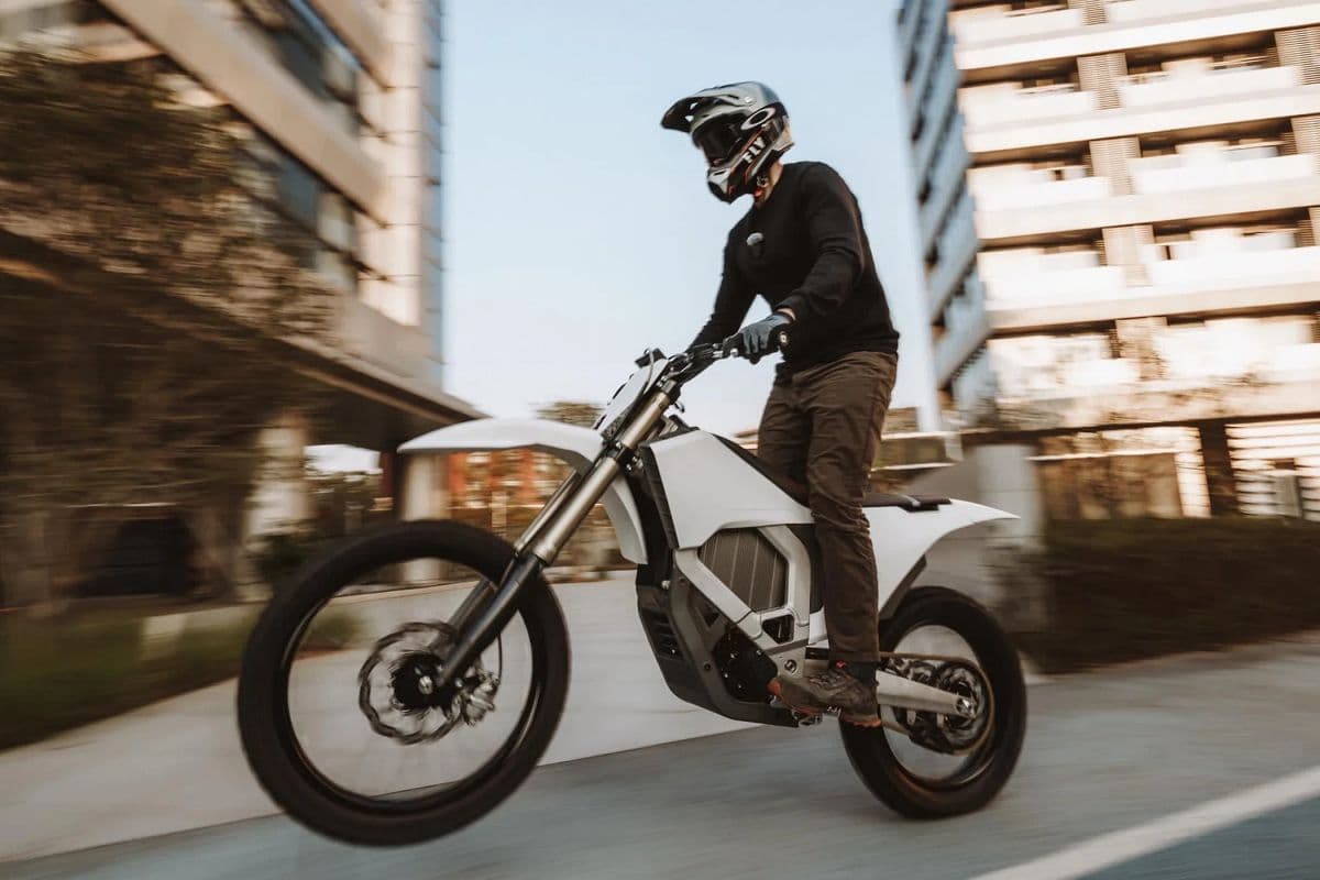 The 805 and 902 are designed from the ground up to be light and fun, while offering top-end specs and tech features