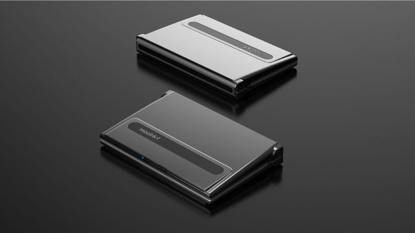 The mooInk V folds for between-reading transport in a pocket or bag