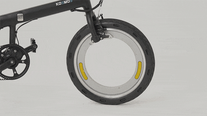 That hubless front wheel sure looks cool, but it's yet to be proven as a practical choice of componentry