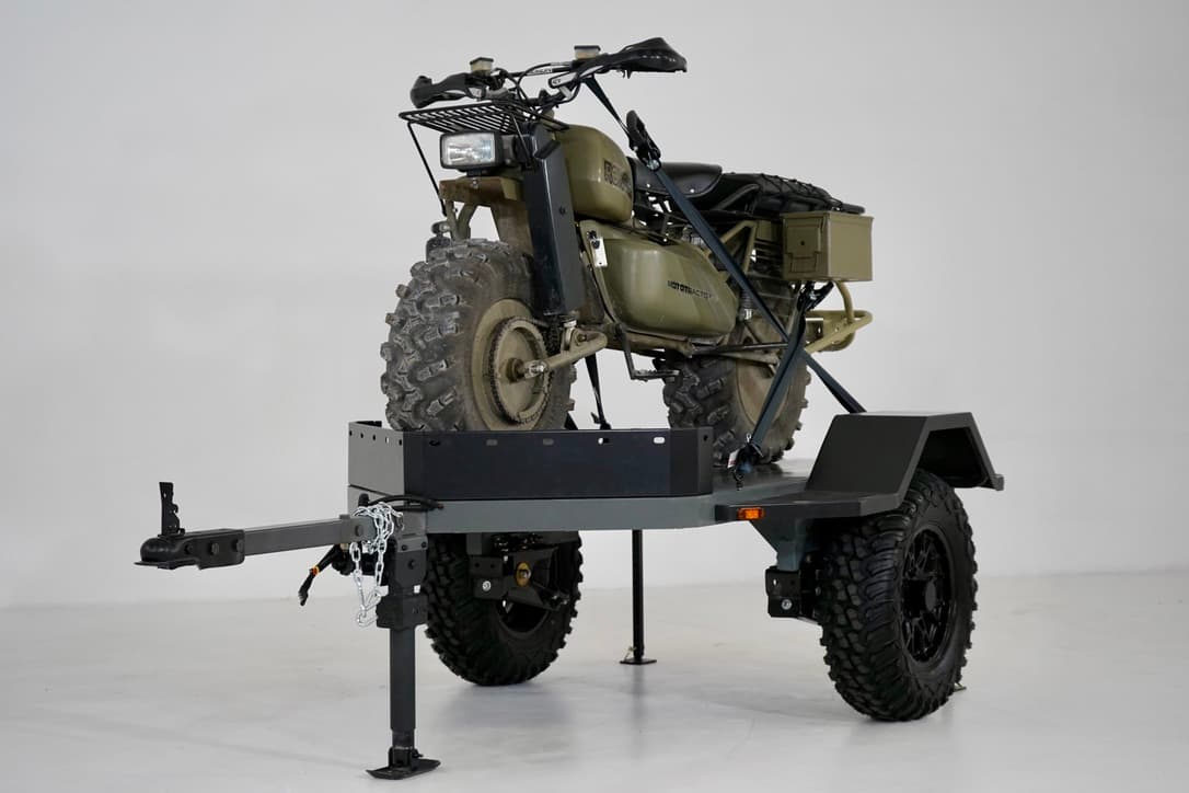 The open deck of the base Trail Mod series is useful for hauling motorbikes, bicycles and other larger gear that won't fit in or on a boxier gear-hauler