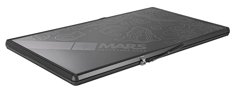 The Mars Aeroblade measures a hair under 3.5 inches in thickness