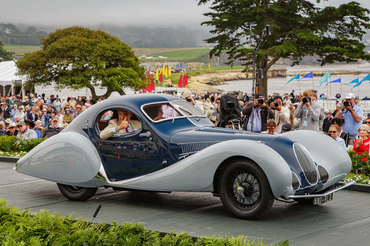 Another of Giuseppe Figoni's Art Deco masterpieces made the final four at Pebble Beach in 2022, being this 1937 Talbot-Lago T150C-SS Figoni & Falaschi Teardrop Coupé from Fritz Buckard’s Pearl Collection which is based in Switzerland. The 'Goutte d'Eau' (teardrop in French) won the J-3 Class for Closed European Classics and it also took out the J.B. & Dorothy Nethercutt Award for the Most Elegant Closed Car.