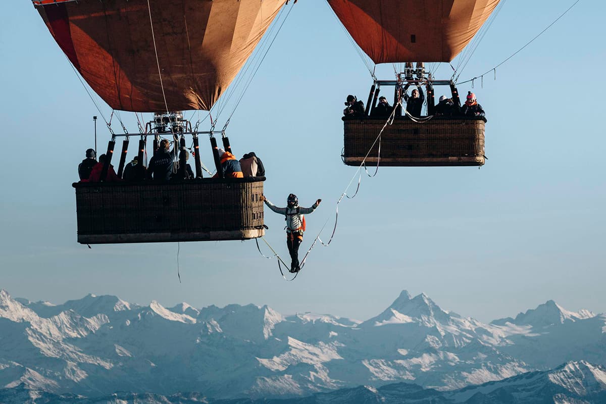 Roux traversed a 62-ft-long line less than an inch wide between the two hot air balloons