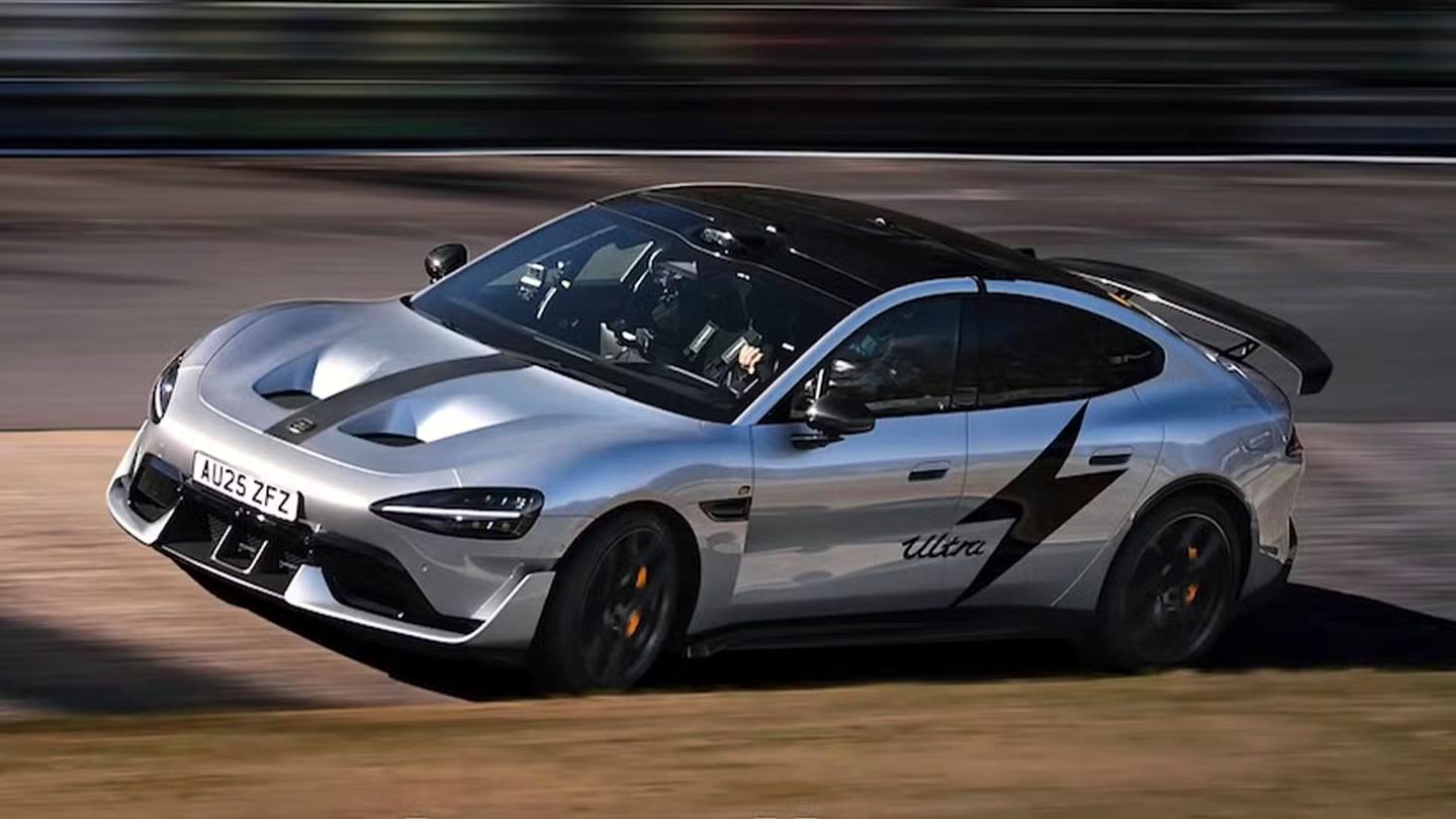 The "offending" Xiaomi SU7 Ultra that just took the production EV lap record, in all its 4-door glory