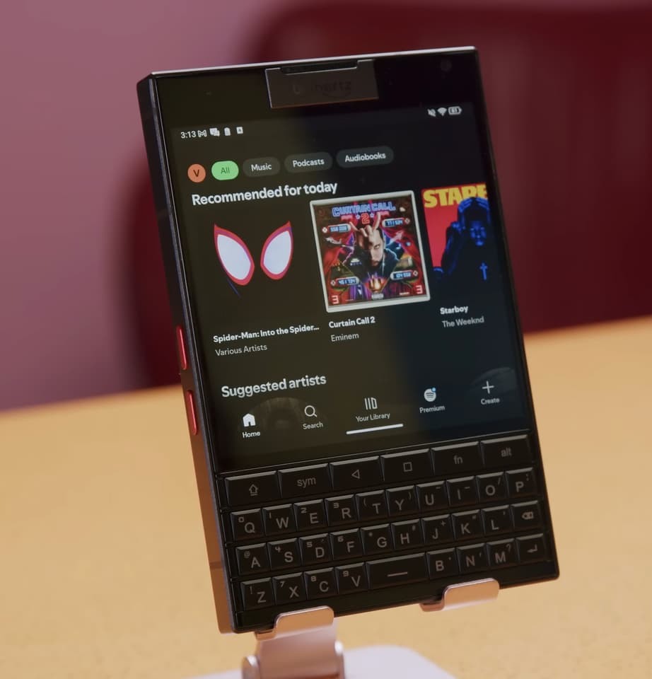 While the screen measures only 4.5 inches, it certainly looks serviceable with most apps