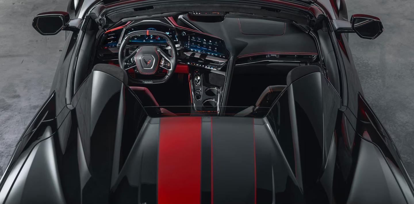 The ZR1X can be had as a coupe or convertible – and the latter option looks more enticing to me
